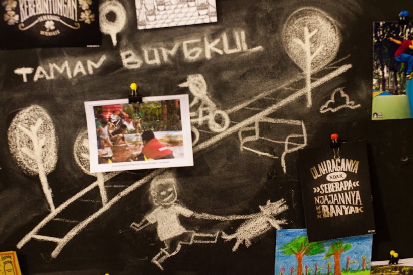Pameran Post a Place yang diselenggarakan bekerjasama dengan LOS. Foto: Erlin Goentoro.